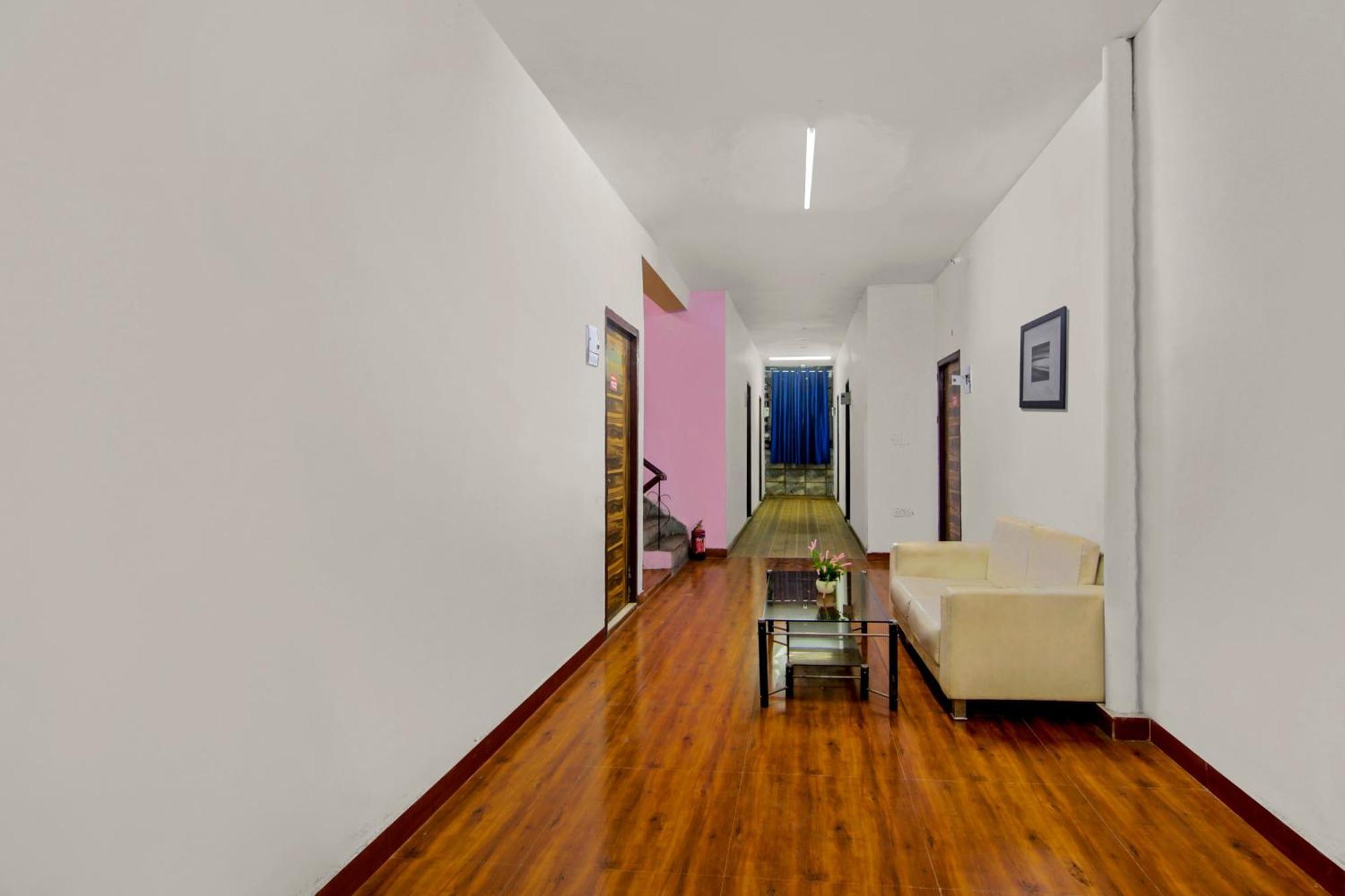 Hotel O Relax Inn Νέο Δελχί Εξωτερικό φωτογραφία